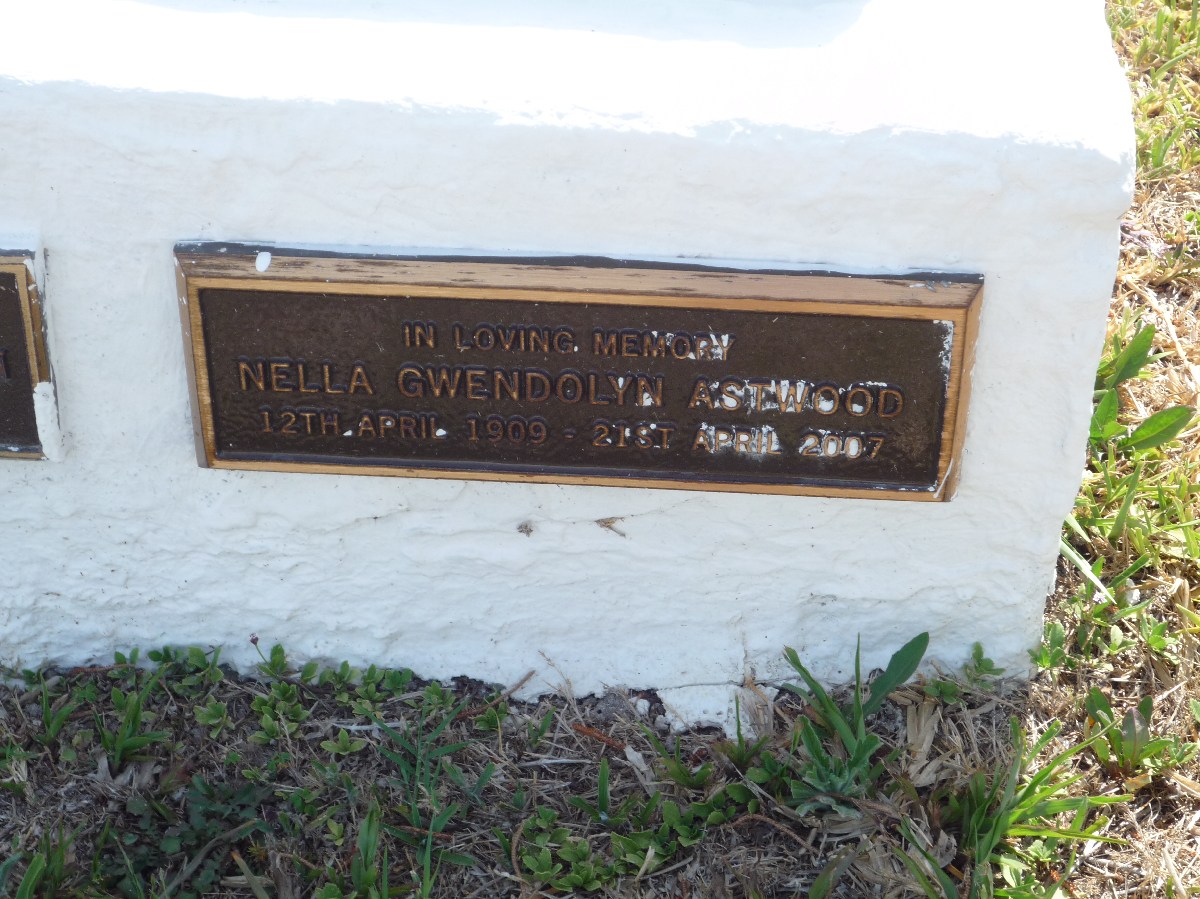 Nella Gwendolyn ASTWOOD (1909-2007)St. James Church Cemetery, Somerset, Sandy's Parish, BermudaDatabase Person-ID:&nbsp;&nbsp;i3872